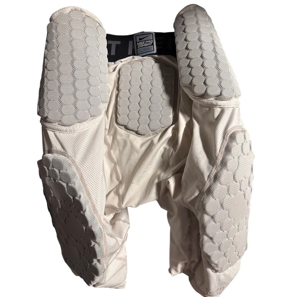 NIKE PRO COMBAT FOOTBALL GIRDLE - large - Picture 2 of 6